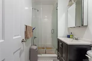14-45 30th Dr, Astoria, NY 11102 - Photo 23