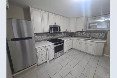 19 Cardinal Lane, East Islip, NY 11730 - Photo 7