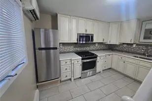 19 Cardinal Ln, East Islip, NY 11730 - Photo 5