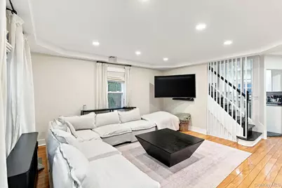 169 Rintin Street, Franklin Square, NY 11010 - Photo 7