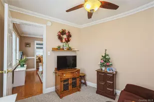 99 Barwick St, Floral Park, NY 11001 - Photo 19