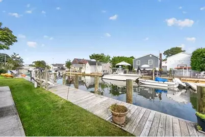 84 E Lido Promenade, Lindenhurst, NY 11757 - Photo 41