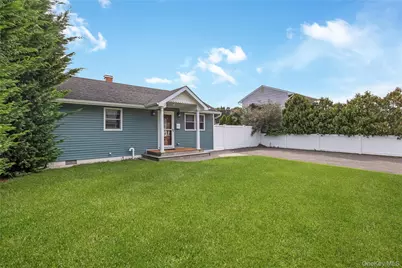 28 Academy Lane, Oakdale, NY 11769 - Photo 3