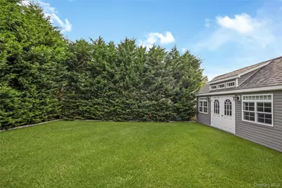 28 Academy Lane, Oakdale, NY 11769 - Photo 25