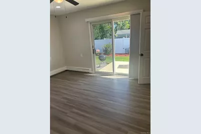 50 Willow Lane, Lindenhurst, NY 11757 - Photo 9
