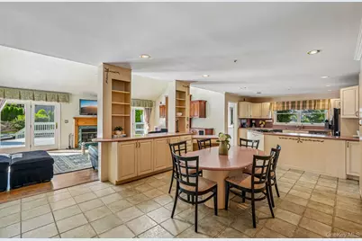 48 Westchester View Lane, White Plains, NY 10607 - Photo 15