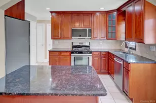 3 Daniel Dr, Farmingdale, NY 11735 - Photo 13