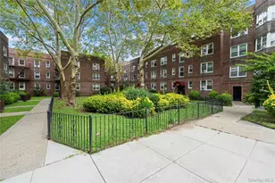 141-39 78th Rd, Kew Gardens, NY 11367 - Photo 15