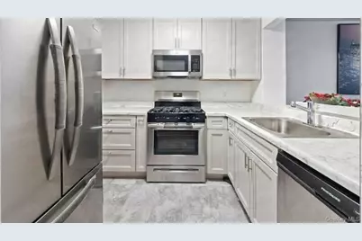 132 Sunset Boulevard #11132, Bronx, NY 10473 - Photo 5