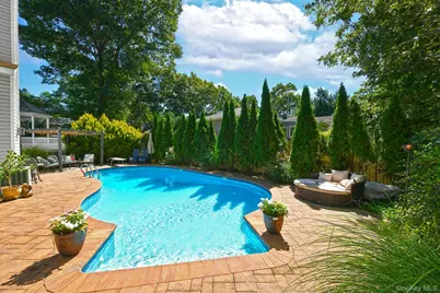 7 Ona Avenue, Dix Hills, NY 11746 - Photo 35
