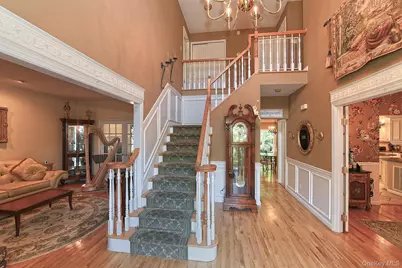 7 Ona Avenue, Dix Hills, NY 11746 - Photo 7