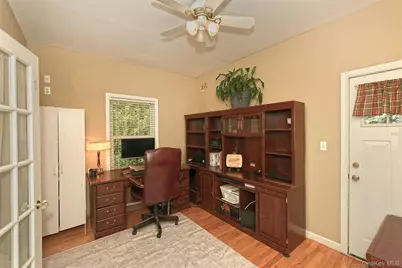 7 Ona Avenue, Dix Hills, NY 11746 - Photo 19