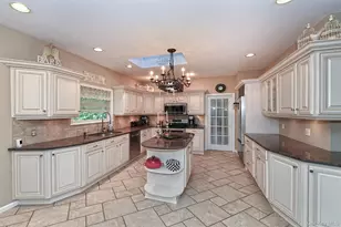 7 Ona Ave, Dix Hills, NY 11746 - Photo 9