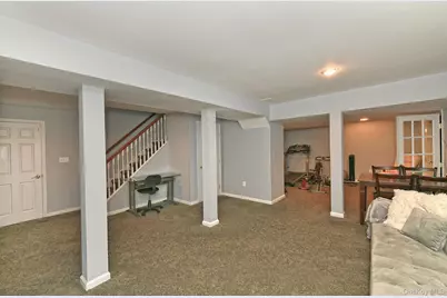 7 Ona Avenue, Dix Hills, NY 11746 - Photo 31
