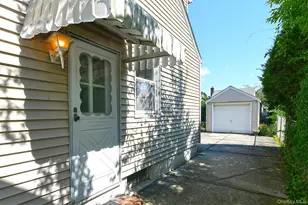 12 Hull Ave, New Hyde Park, NY 11040 - Photo 31