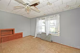 12 Hull Ave, New Hyde Park, NY 11040 - Photo 21
