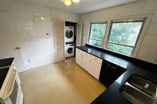 15-80 Waters Edge Dr, Bayside, NY 11360 - Photo 3