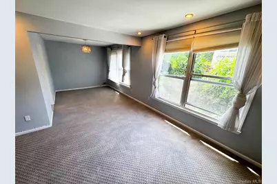 15-80 Waters Edge Drive #2, Bayside, NY 11360 - Photo 7