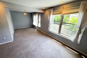 15-80 Waters Edge Dr, Bayside, NY 11360 - Photo 7