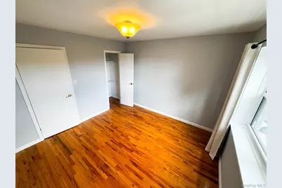 15-80 Waters Edge Drive #2, Bayside, NY 11360 - Photo 13