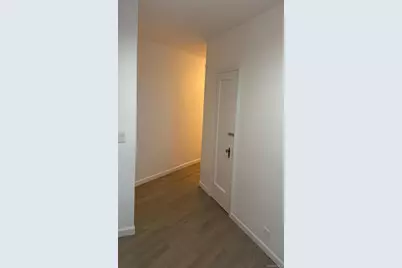 44-14 Newtown Road #3T, Astoria, NY 11103 - Photo 5