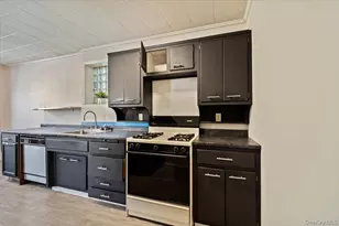 31-81 45th St, Astoria, NY 11103 - Photo 13