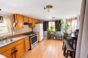 8 Buttercup Dr, Bohemia, NY 11716 - Photo 5