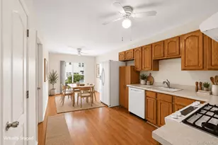 78 Confederation Pl, New York, NY 10303 - Photo 3