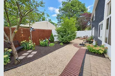 76 Corbin Avenue, Patchogue, NY 11772 - Photo 25