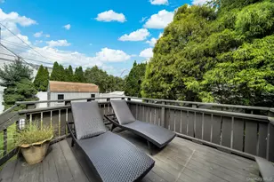 285 N Oak St, Massapequa, NY 11758 - Photo 33