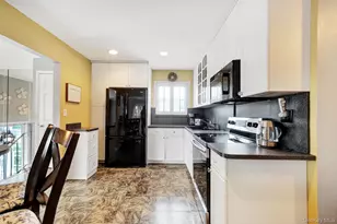285 N Oak St, Massapequa, NY 11758 - Photo 25