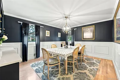 35 Reid Avenue, Rockville Centre, NY 11570 - Photo 13