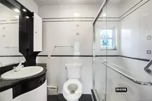 272 Exeter St, Brooklyn, NY 11235 - Photo 25