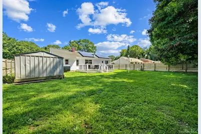 469 Carnation Drive, Shirley, NY 11967 - Photo 7
