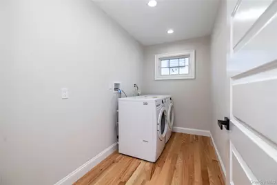 76 Gerard Avenue W, Malverne, NY 11565 - Photo 27
