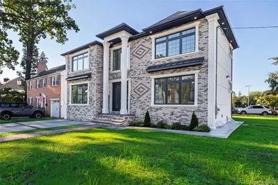 76 Gerard Avenue W, Malverne, NY 11565 - Photo 3