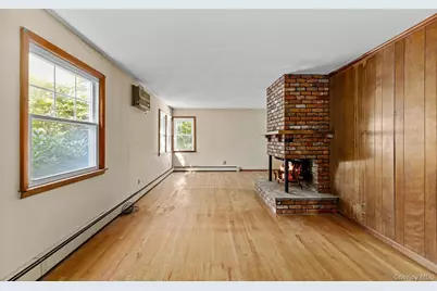11 Woodycrest Drive, Northport, NY 11768 - Photo 3