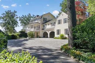 10 Holden Ln, Bayville, NY 11709 - Photo 3