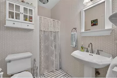 10 Holden Lane, Bayville, NY 11709 - Photo 31
