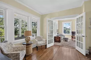10 Holden Ln, Bayville, NY 11709 - Photo 9