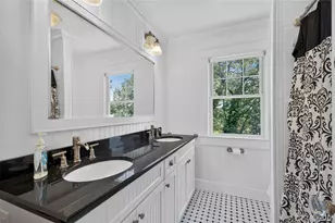 10 Holden Ln, Bayville, NY 11709 - Photo 27