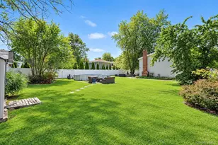 19 Badger Ln, East Setauket, NY 11733 - Photo 9