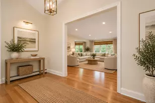 52 Voorhis Dr, Old Bethpage, NY 11804 - Photo 7