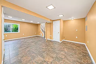 5 Willets Dr, Syosset, NY 11791 - Photo 21