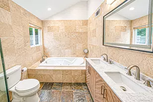 5 Willets Dr, Syosset, NY 11791 - Photo 15