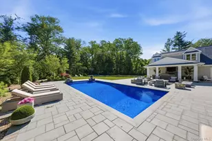 6 Castle Ct, Woodbury, NY 11797 - Photo 11