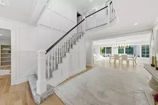 6 Castle Ct, Woodbury, NY 11797 - Photo 15