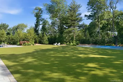6 Castle Court, Woodbury, NY 11797 - Photo 9