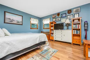60 Jaycox Ave, Islip, NY 11751 - Photo 21