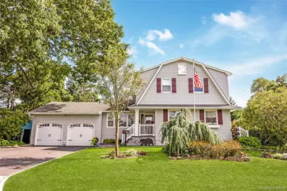 60 Jaycox Avenue, Islip, NY 11751 - Photo 1
